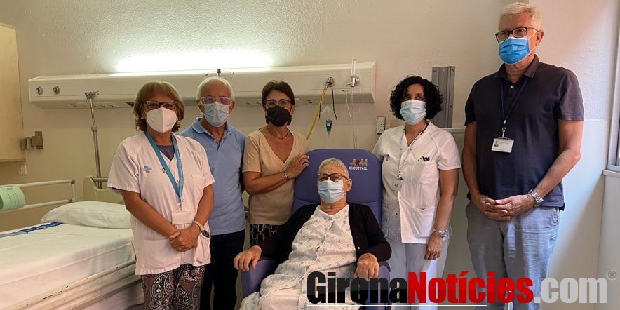 L’ Hospital Trueta de Girona estrena 20 butaques gràcies al donatiu d’Oncolliga – 09/08/22